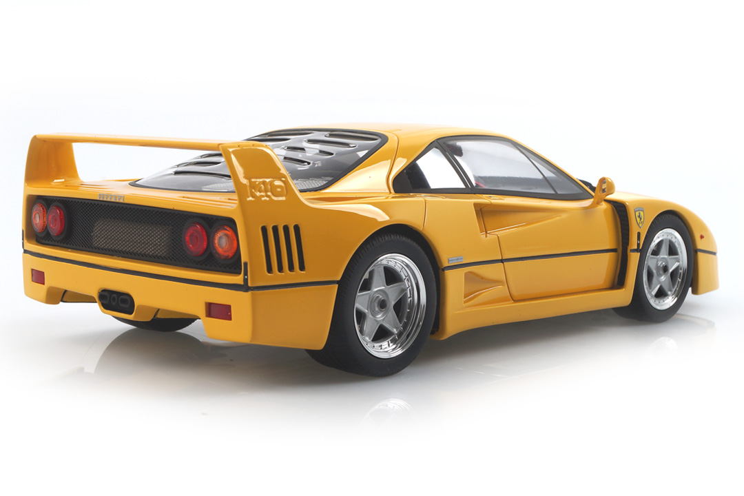 Ferrari F40 gelb GT Spirit 1:18 GT839