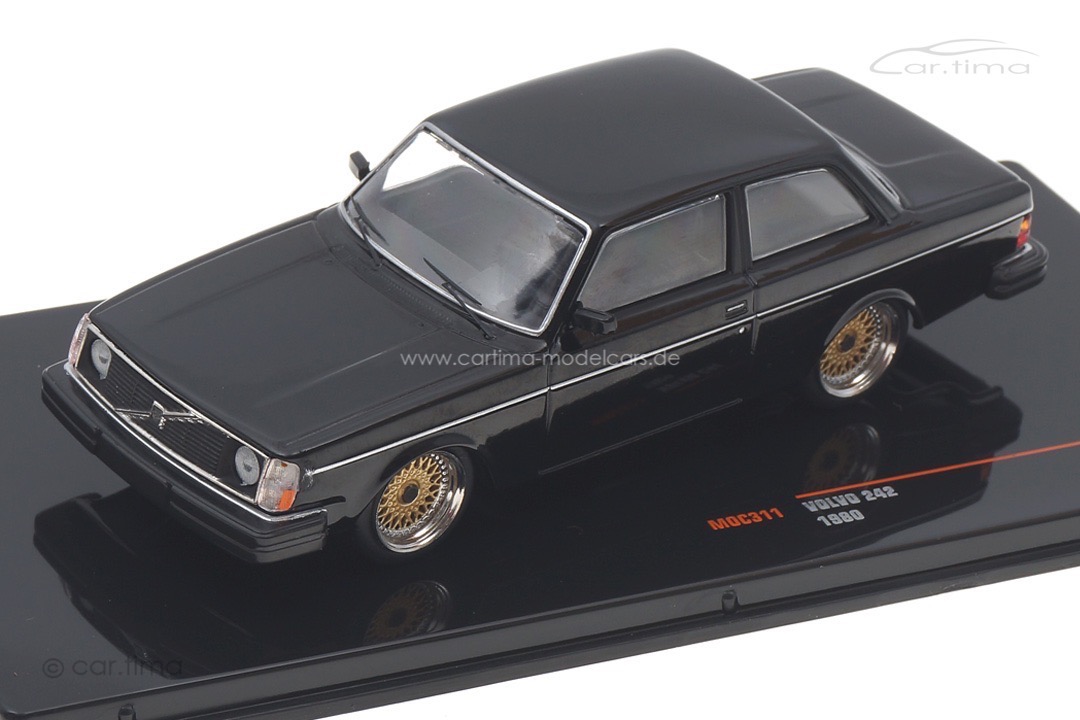 Volvo 242 Custom 1980 schwarz IXO 1:43 MOC311