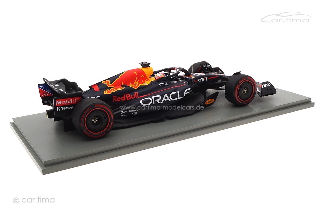 Oracle Red Bull Racing RB18 Winner GP Niederlande 2022 Max Verstappen 30th Win Spark 1:18 18S773