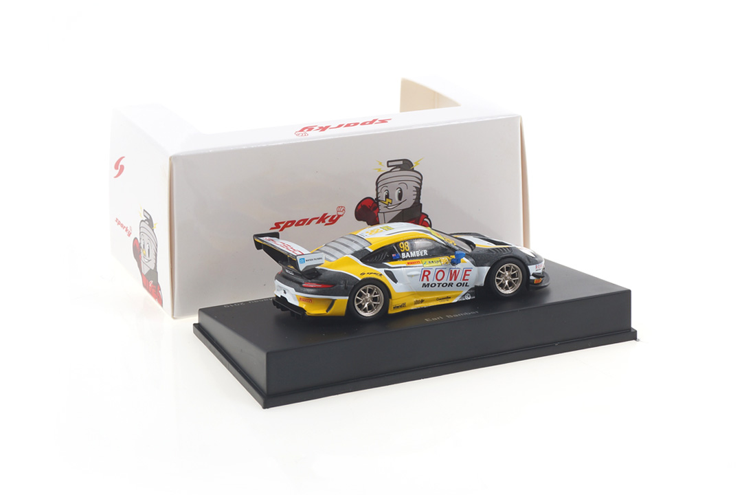 Porsche 911 GT3 R Macau 2019 Earl Bamber Spark 1:64 Y167