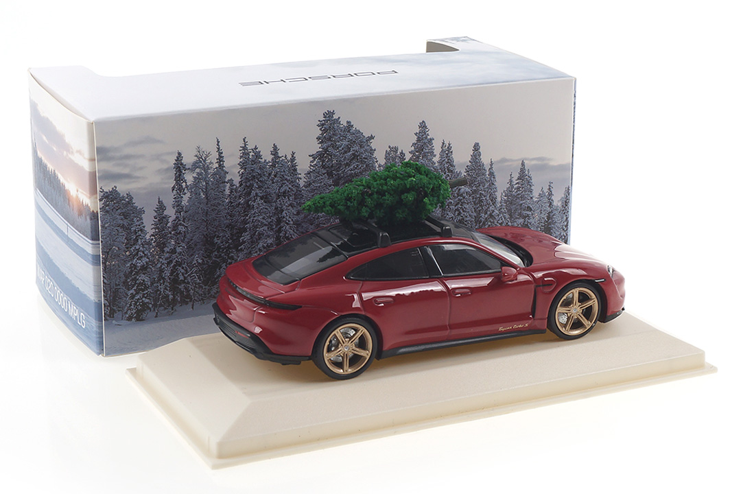 Porsche Taycan Turbo S Karminrot mit Tannenbaum Minichamps 1:43 WAP0200000MPLG