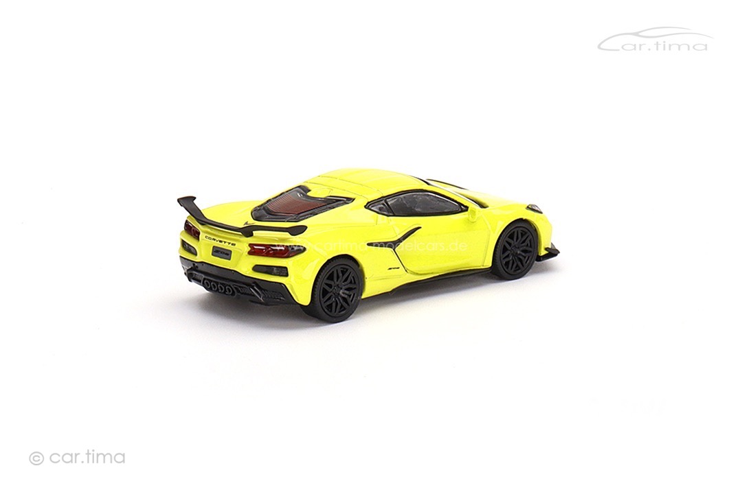 Chevrolet Corvette Z06 2023 Accelerate Yellow  MINI GT 1:64 MGT00441-L