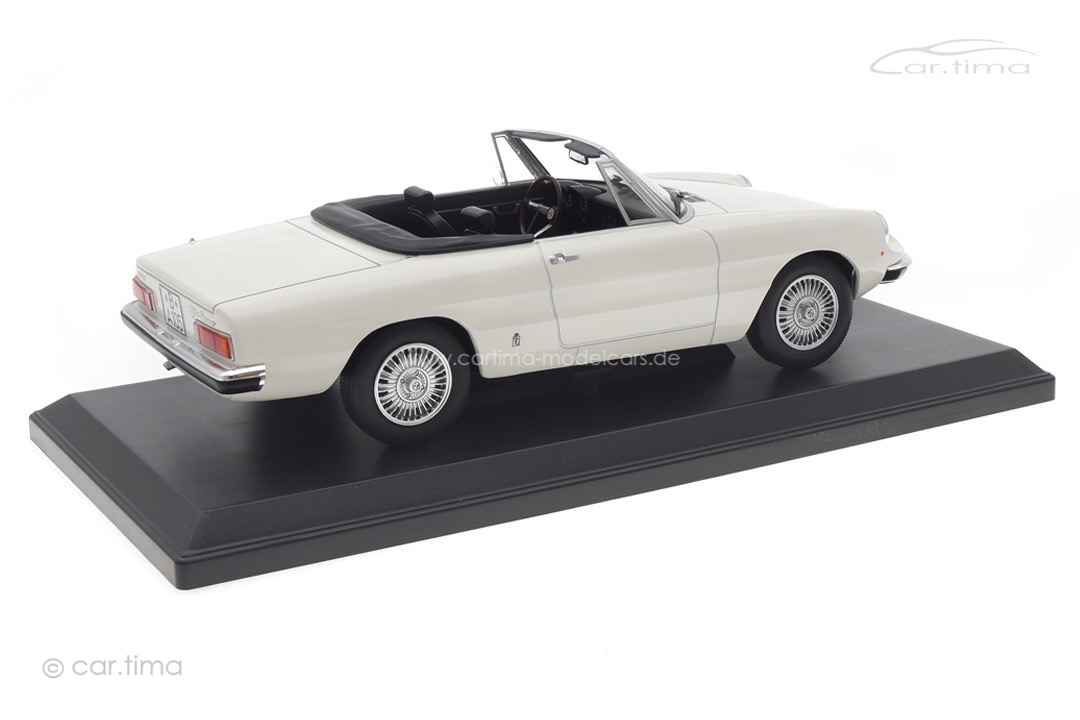 Alfa Romeo 2000 Spider 1978 weiß Norev 1:18 187882