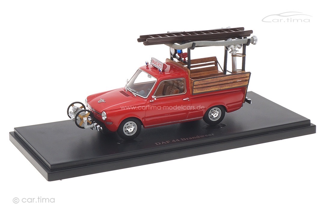 DAF 44 Brandweer 1971 rot autocult 1:43 12015