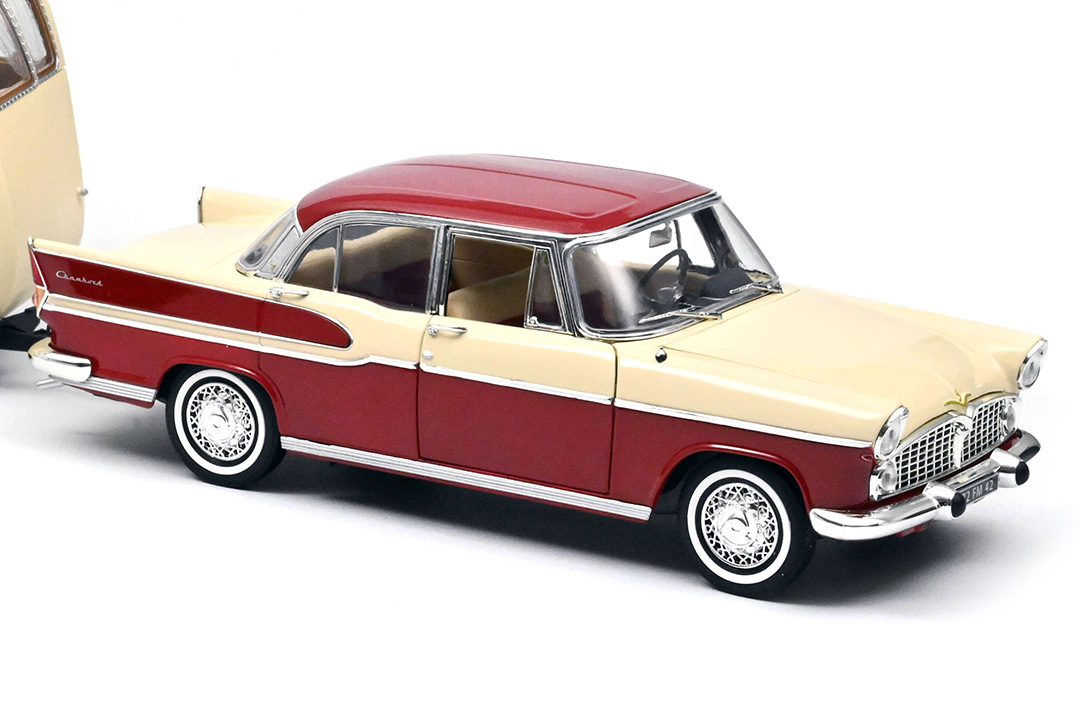 Simca Vedette Chambord 1958 mit Caravan Hénon Norev 1:18 185728