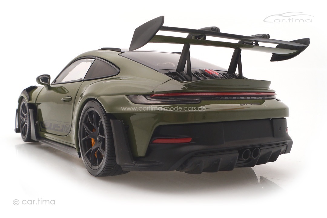 Porsche 911 (992) GT3 RS Weissach Package Nato Olive/Rad schwarz Minichamps 1:18 110062027