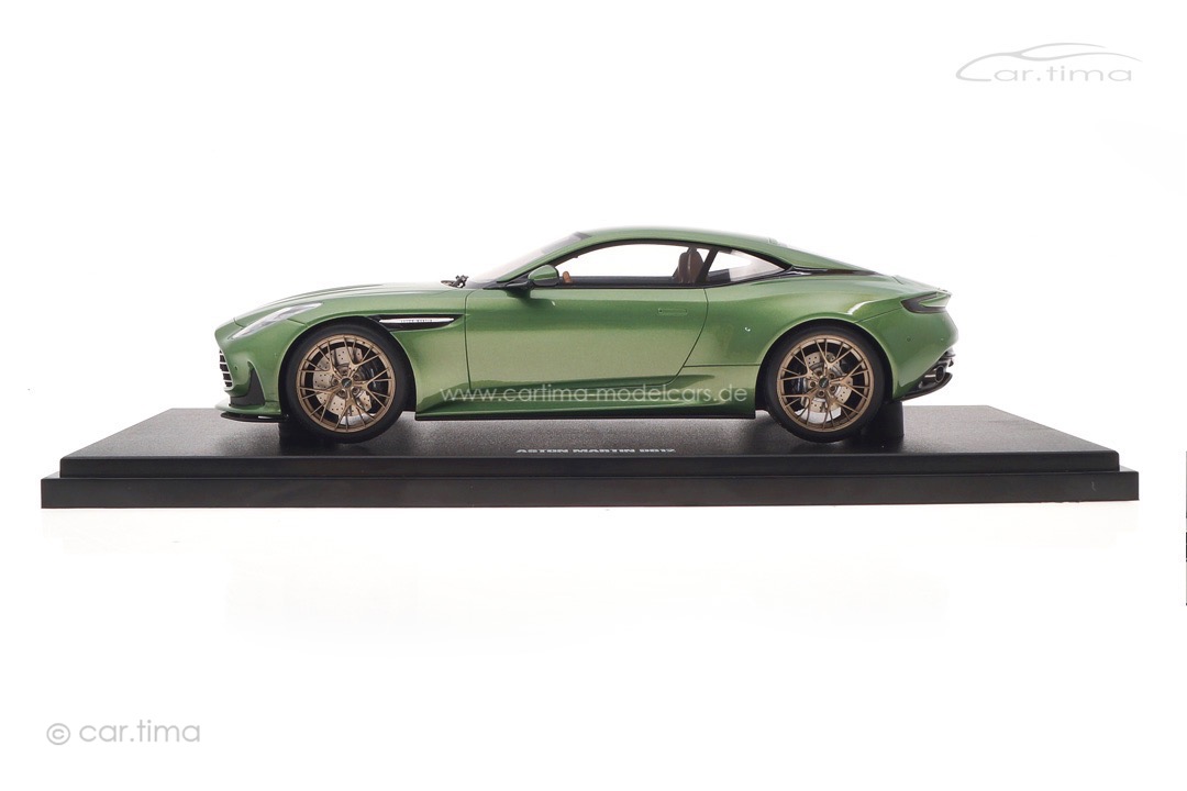 Aston Martin DB12 Vantage 2023 Iridescent Emerald Green GT Spirit 1:18 GT466