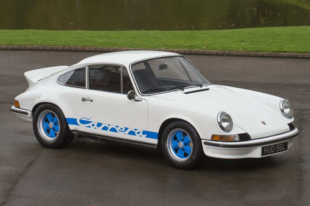 Porsche 911 Carrera RS 2,7 weiß/blau GT Spirit 1:12 GT921