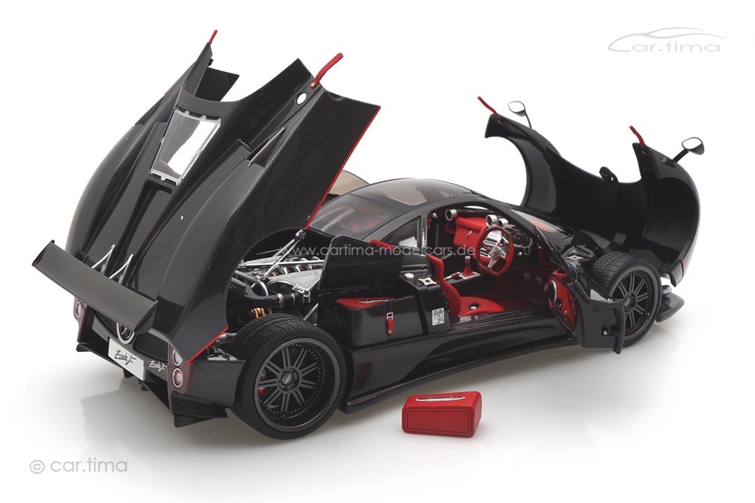 Pagani Zonda F Carbon schwarz Almost Real 1:18 850410001