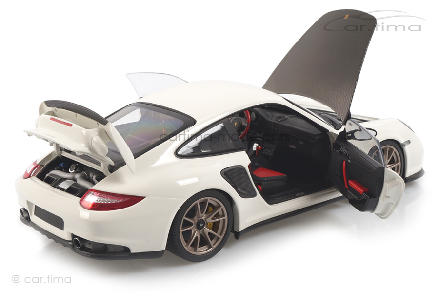 Porsche 911 (997 II) GT2 RS 2011 weiß Minichamps 1:18 100069400