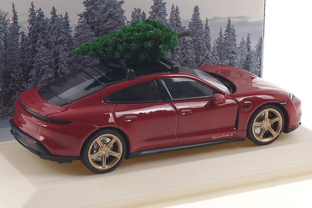 Porsche Taycan Turbo S Karminrot mit Tannenbaum Minichamps 1:43 WAP0200000MPLG