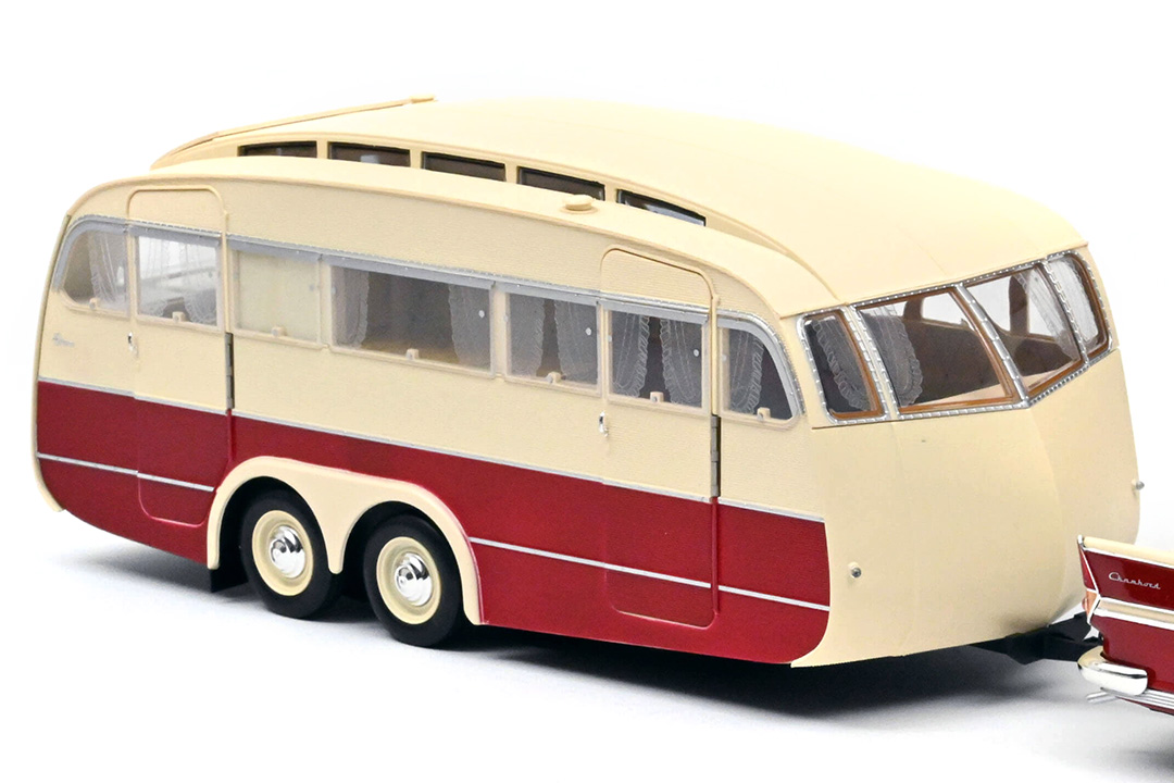 Simca Vedette Chambord 1958 mit Caravan Hénon Norev 1:18 185728