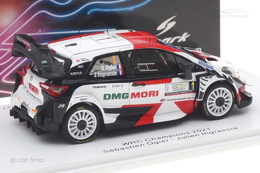 Toyota Yaris WRC Winner Rallye Monza 2021 with figurines and flag Ogier/Ingrassia Spark 1:43 S6595