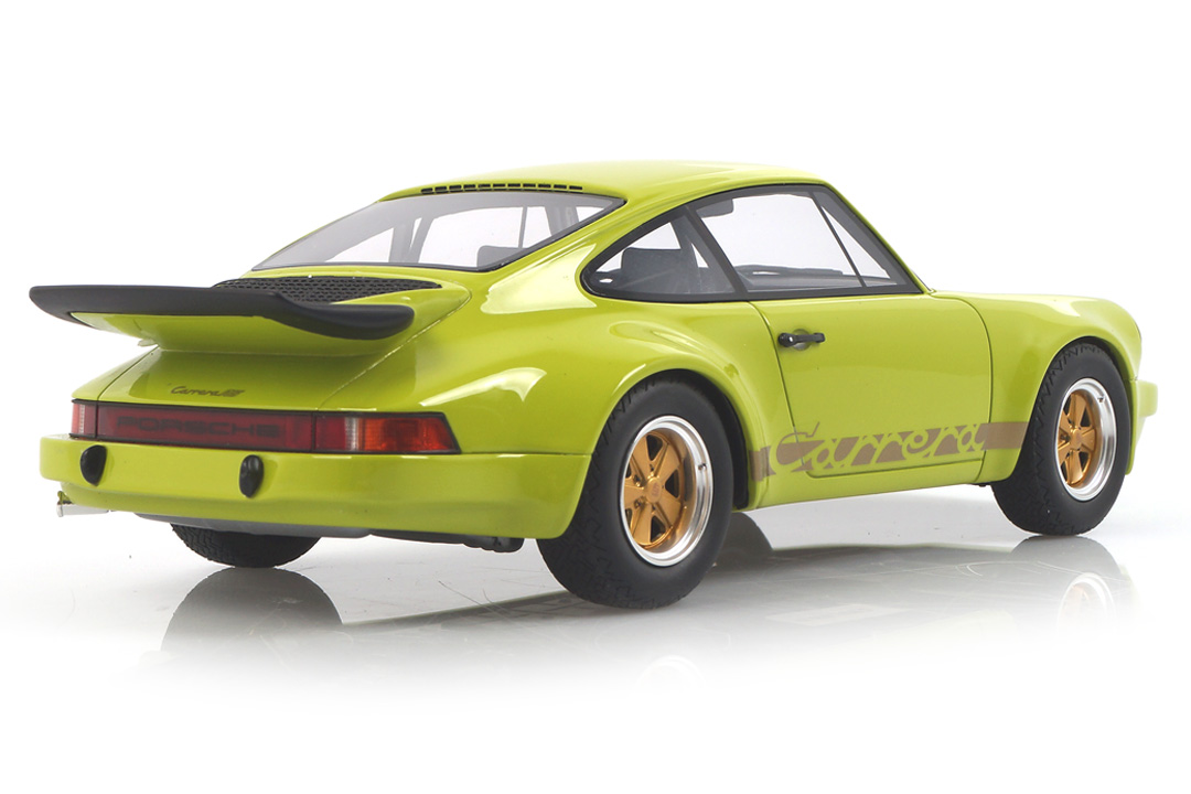 Porsche 911 Carrera RS 3.0 Lichtgrün GT Spirit 1:18 GT822