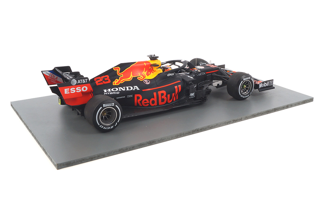 Aston Martin Red Bull Racing RB16 Test Barcelona 2020 Alexander Albon Spark 1:18 18S476