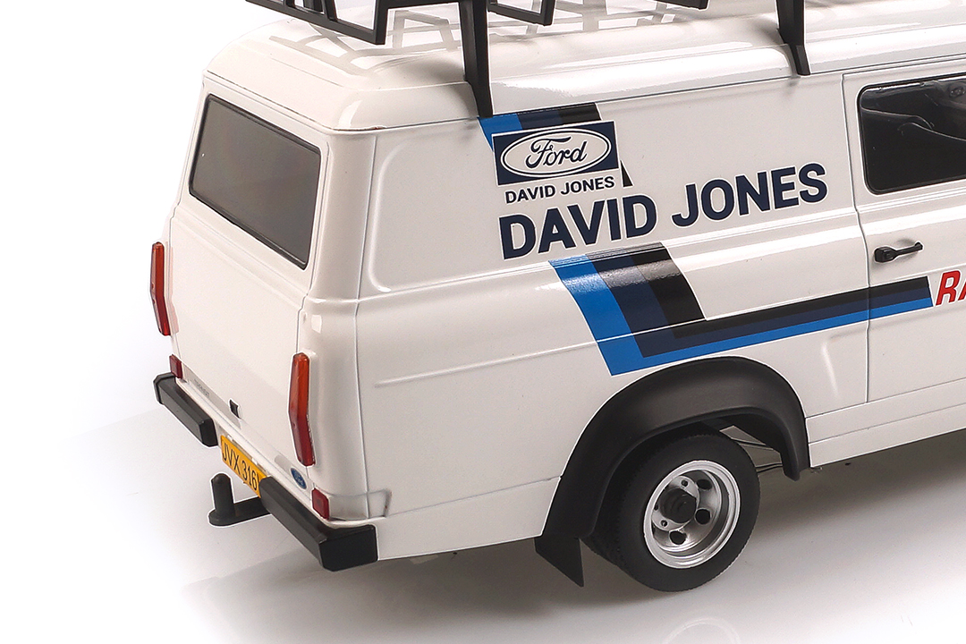 Ford Transit MKII David Jones Rally Assistance IXO 1:18 18RMC033XE