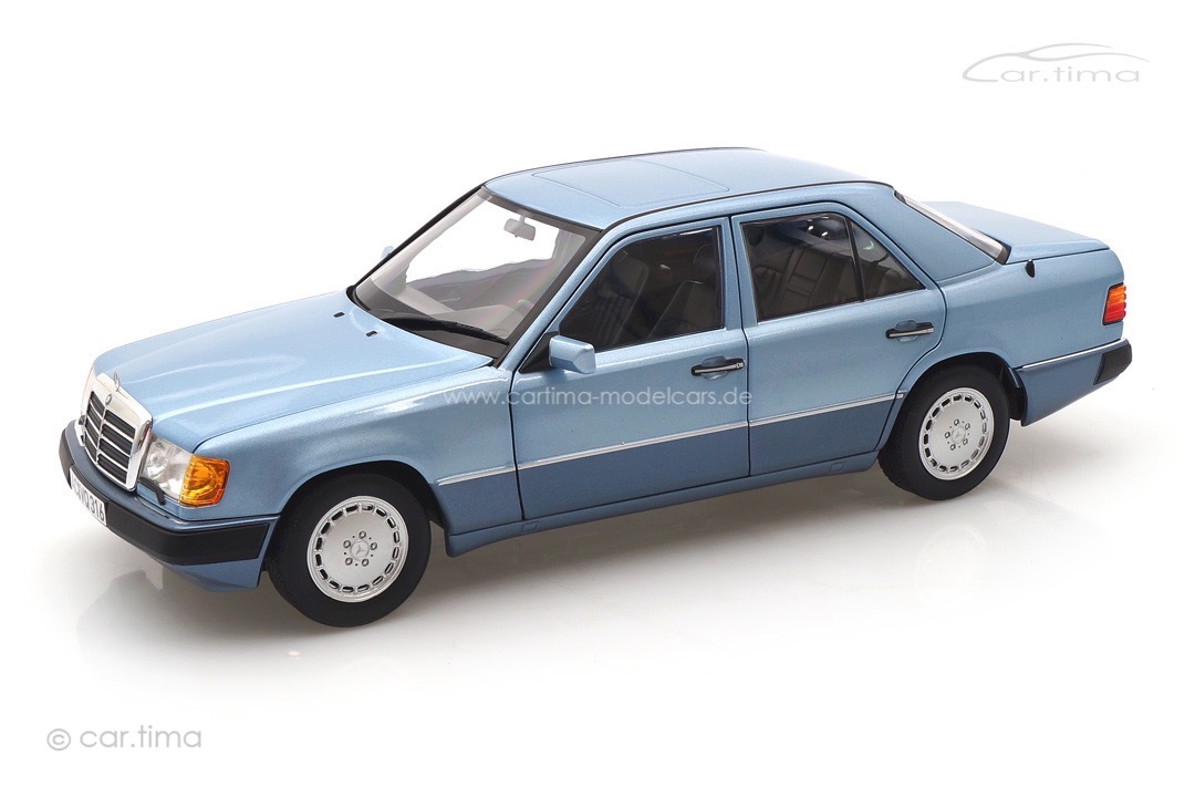 Mercedes-Benz 230 E 1990 hellblau met. Norev 1:18 183945