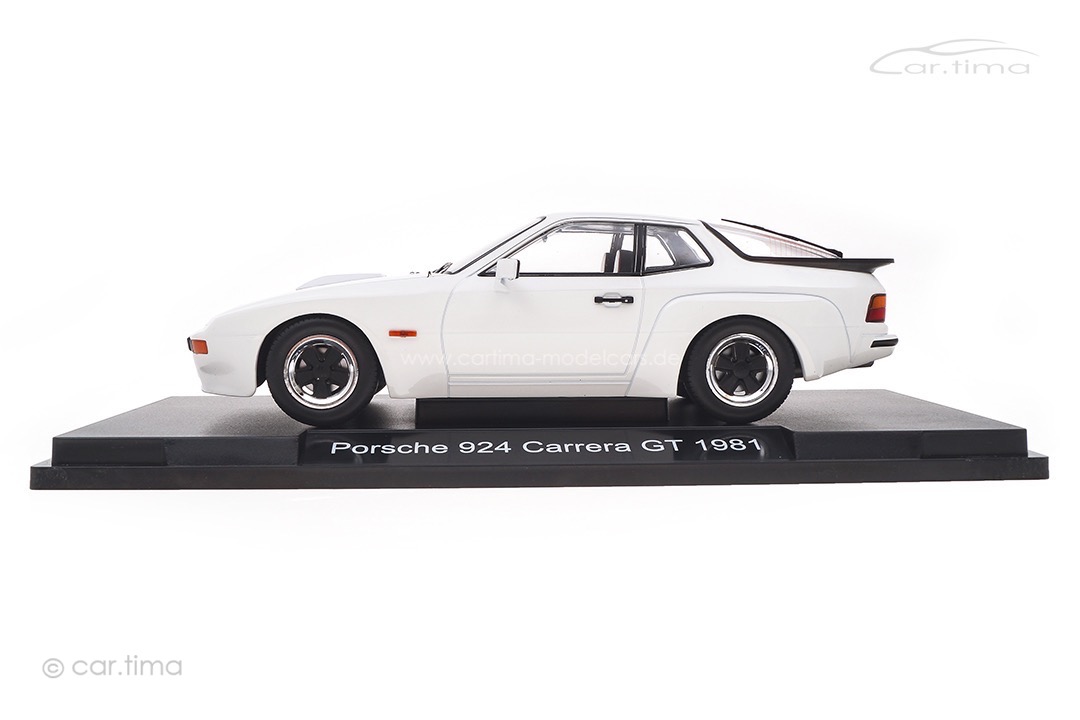 Porsche 924 Carrera GT 1981 Alpinweiß MCG 1:18 MCG18197