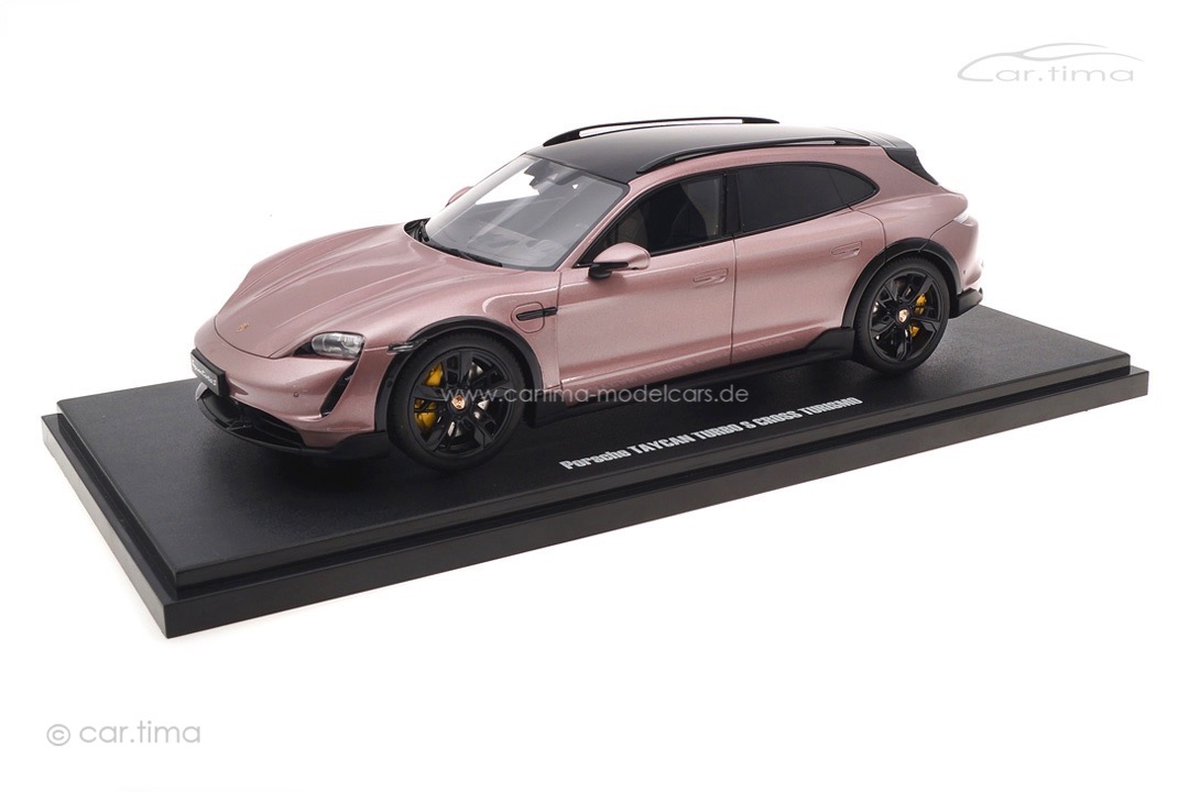 Porsche Taycan Turbo S Cross Turismo 2022 Frozen Berry met. GT Spirit 1:18 GT440