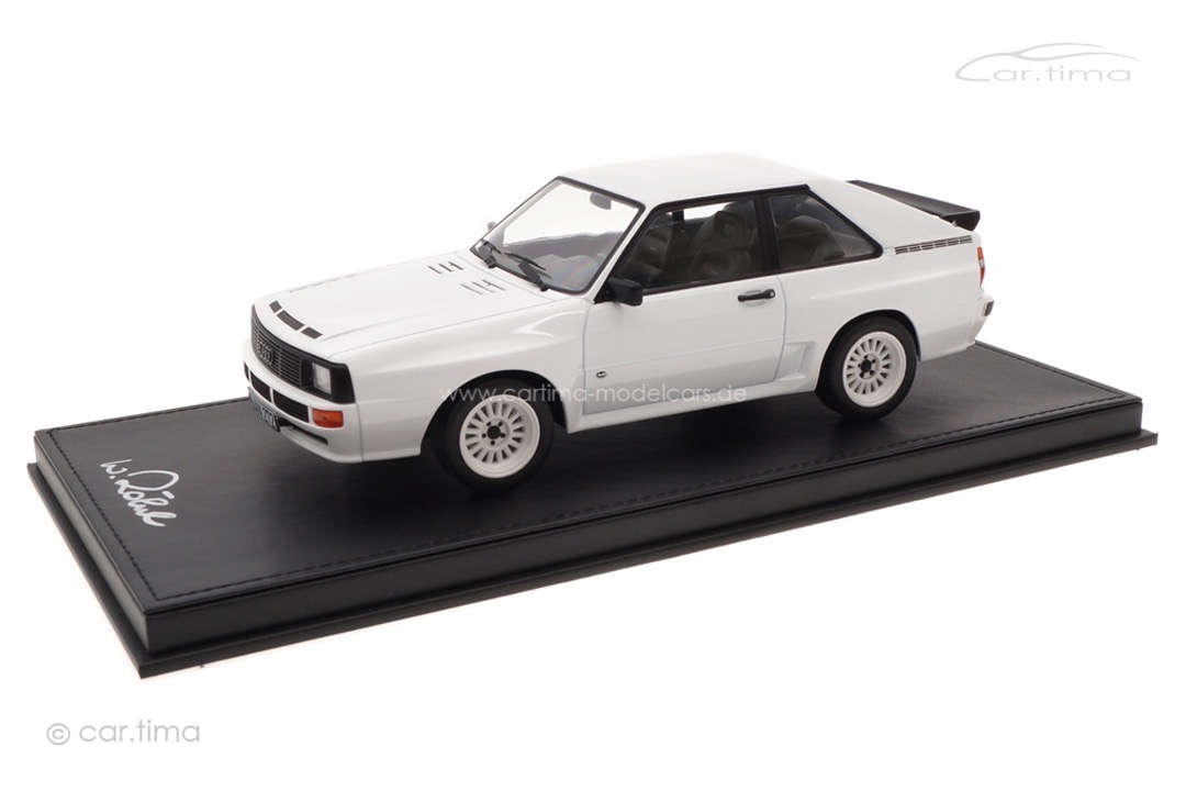 Audi Sport quattro weiß Originalsignatur Walter Röhrl inkl. Vitrine Norev 1:18 CAC01824004