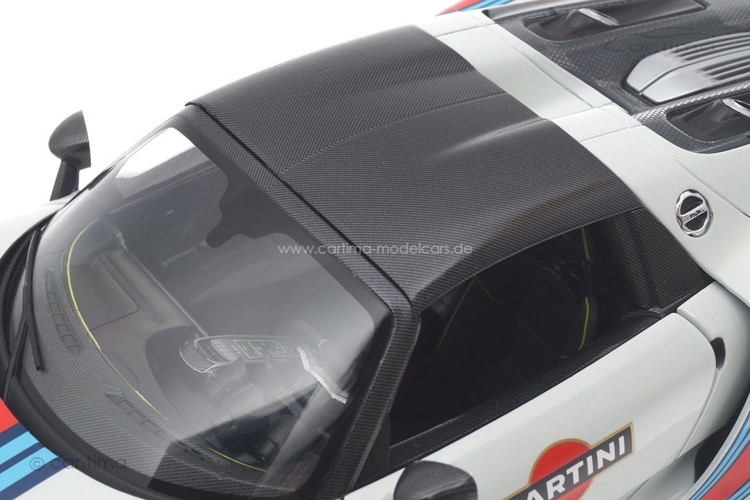 "Porsche 918 Spyder Weissach Package ""Martini"" Minichamps 1:18 110062440"