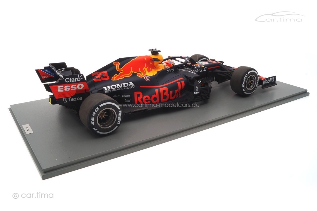 Red Bull Racing RB16B Winner GP Niederlande 2021 Max Verstappen inkl. Vitrine Spark 1:12 12S029