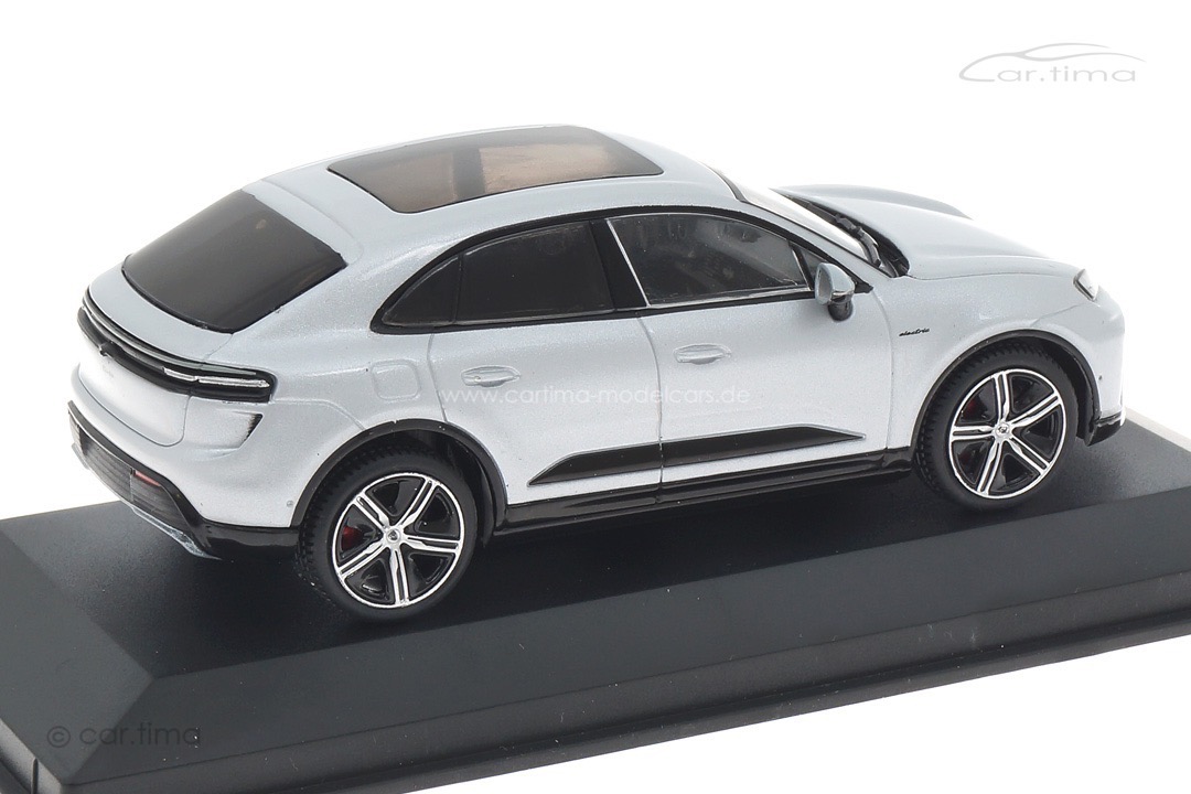 Porsche Macan Turbo (H2) Eisgraumet. Solido 1:43 WAP0200700RMAT