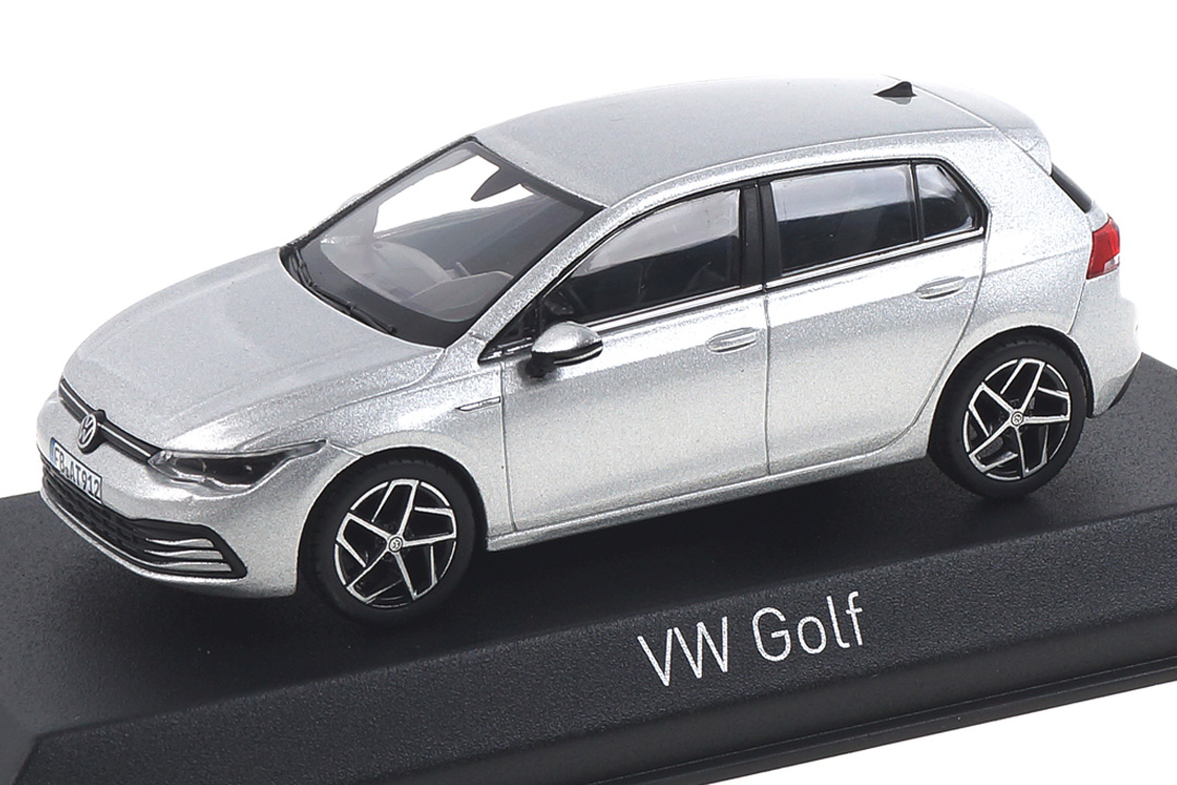 VW Volkswagen Golf 2020 silber Norev 1:43 840132
