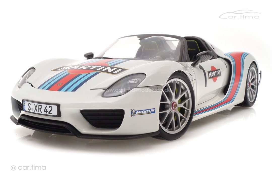 "Porsche 918 Spyder Weissach Package ""Martini"" Minichamps 1:18 110062440"